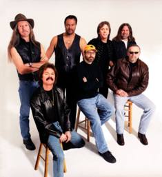 the doobie brothers - world gone crazy