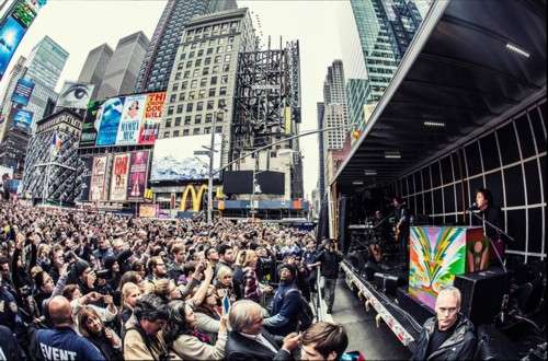 Paul McCartney Times Square